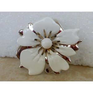 White Flower Brooch Sarah Coventry Large Statement Brooch